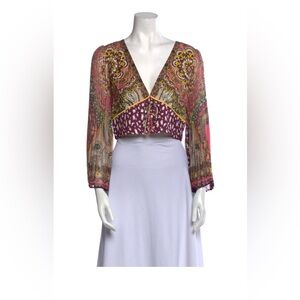 Alice + Olivia Paisley Print V Neck Crop Top w tags